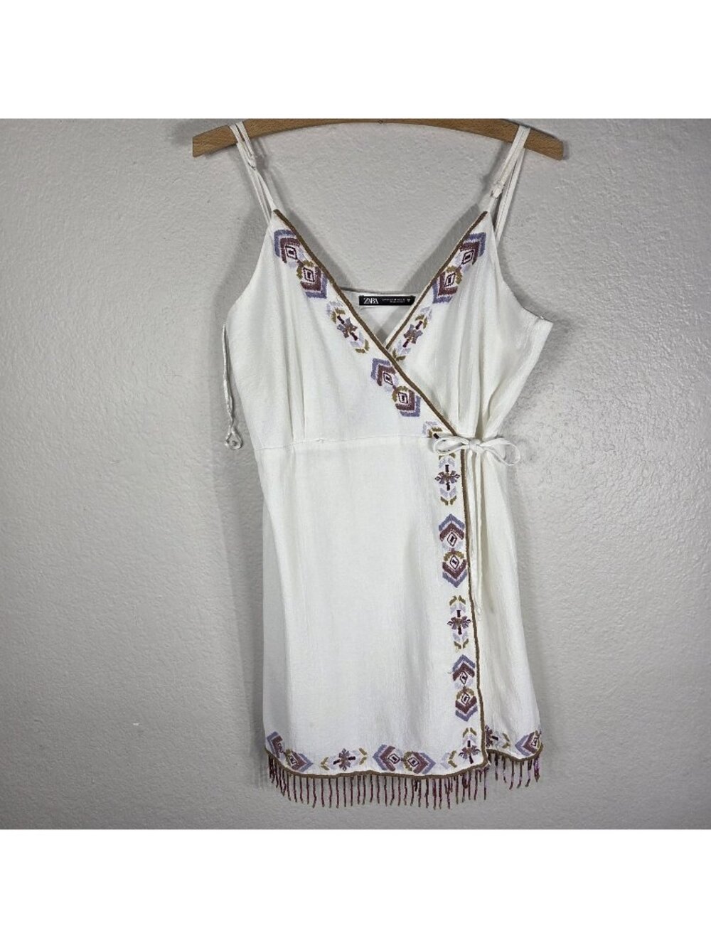 Zara White Wrap Mini Dress Embroidered Geometric Tassels Beaded Size M V-Neck
